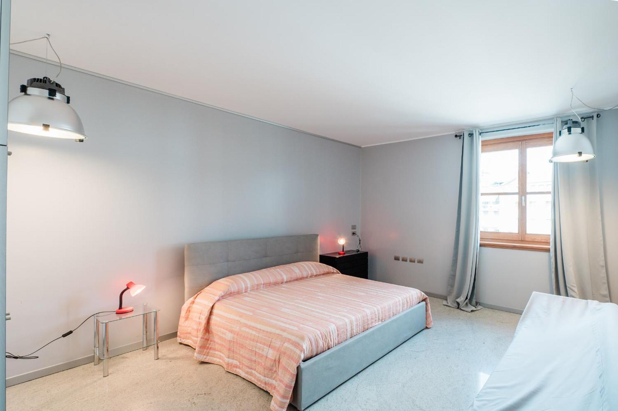 P&P Luxury Apartment แบร์กาโม ภายนอก รูปภาพ