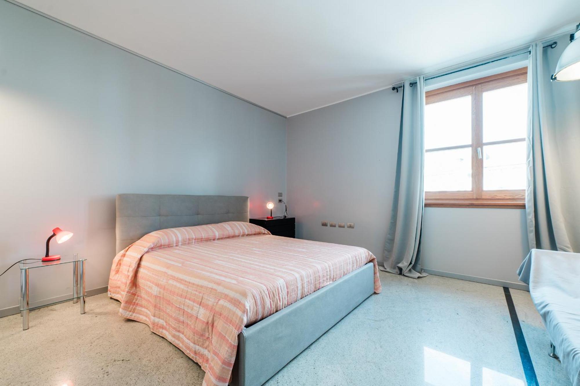 P&P Luxury Apartment แบร์กาโม ภายนอก รูปภาพ